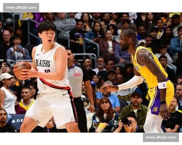 4 人 40 + 仅 1 胜！里夫斯 51 分救主，NBA 空砍群爆了