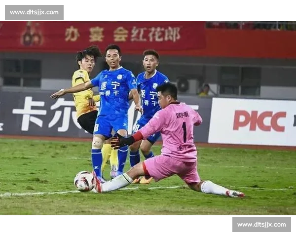 川超最忙门将刘宇航:带伤扑 23 次,直言要更积极守球门 川超最忙门将刘宇航:带伤扑 23 次,直言要更积极守球门