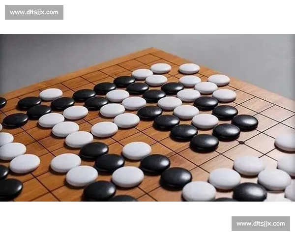 纹枰对弈聚同心!静安围棋总决赛落子 纹枰对弈聚同心!静安围棋总决赛落子